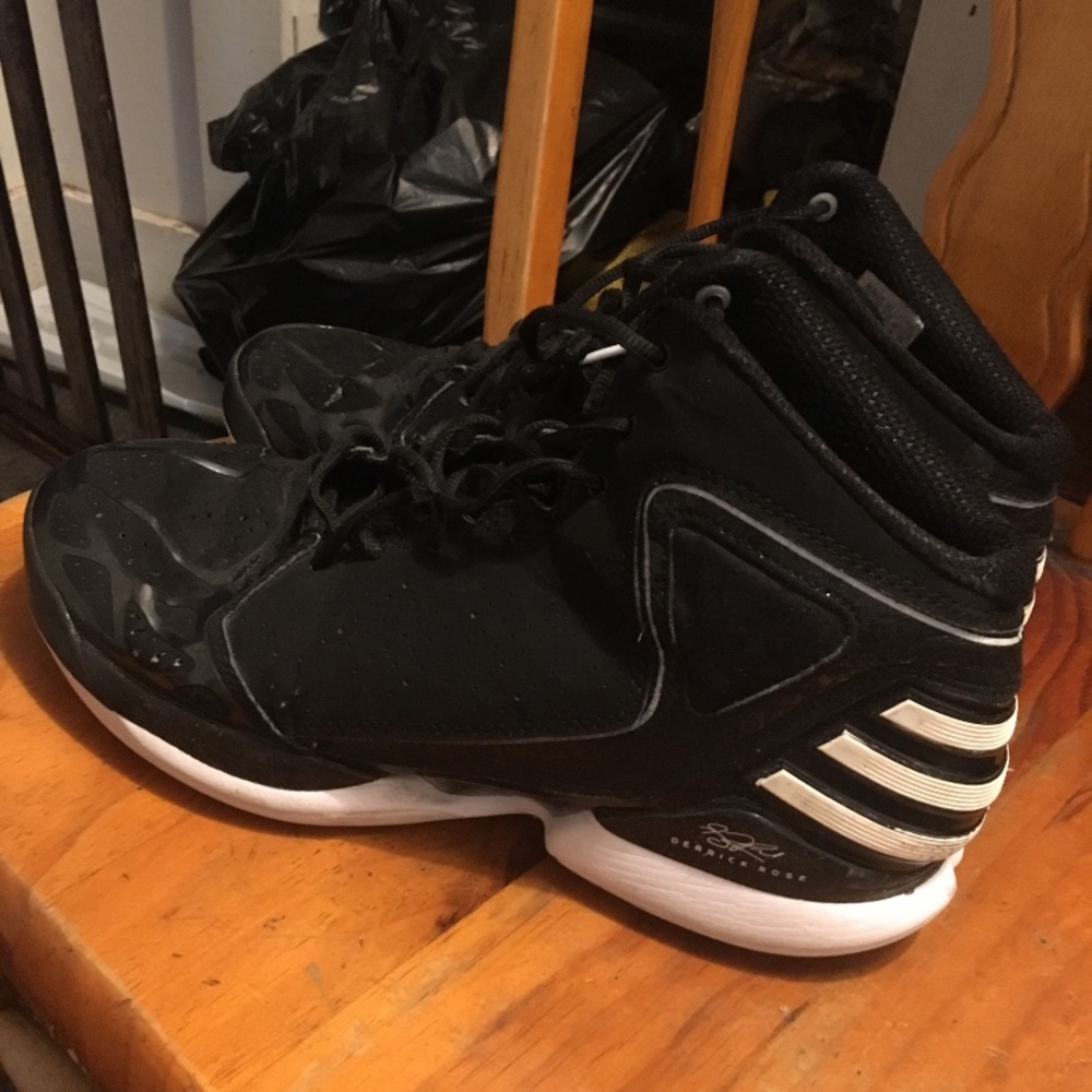 Derrick Rose shoes